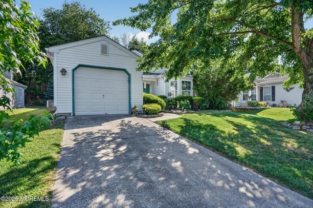 105 Valley Forge Drive, Little Egg Harbor, NJ 08087