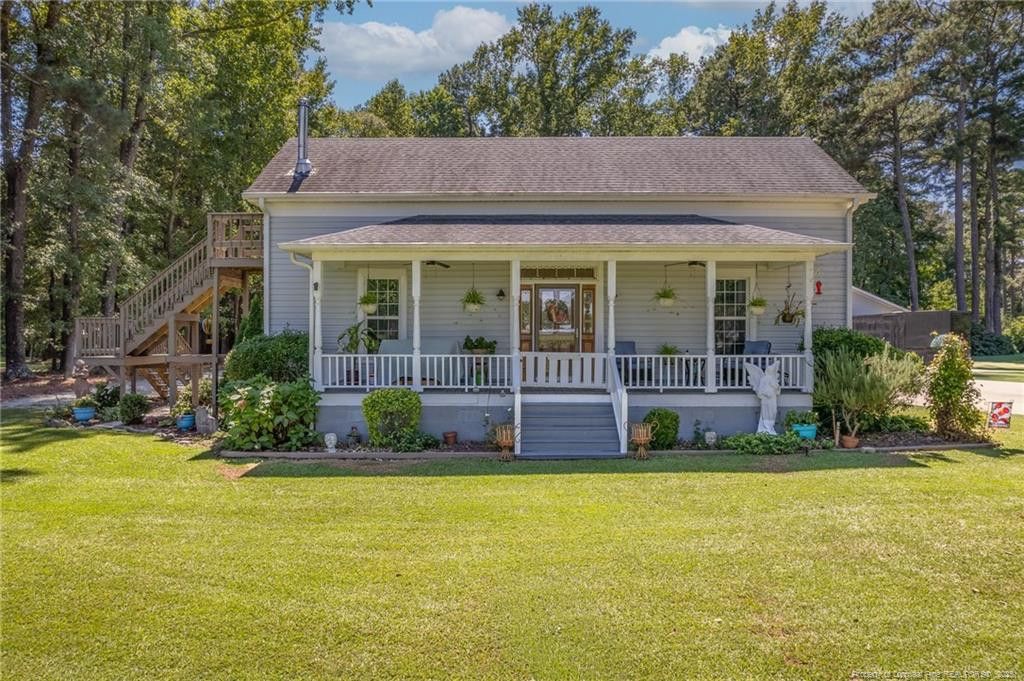 5664 Sambo Jackson Road, Wade, NC 28395