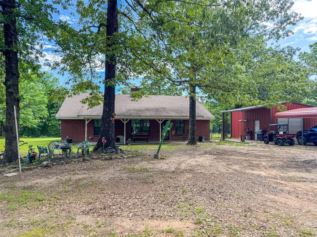 3836 Farm Road 196 N, Paris, TX 75462