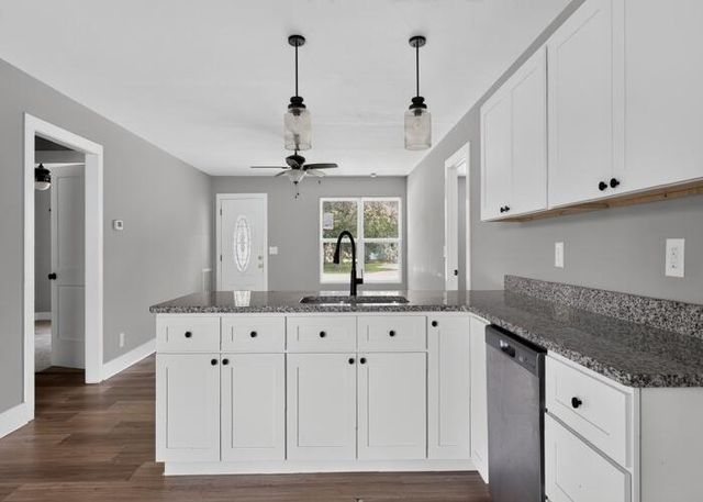 419 W 2nd Street, Jasper, TN 37347