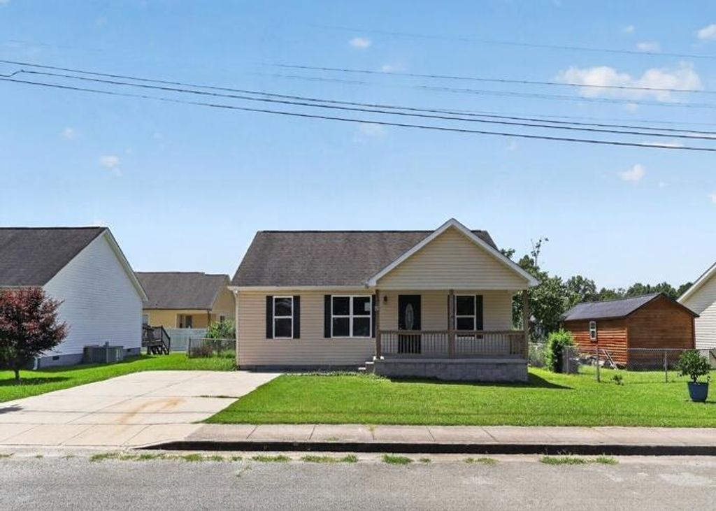 419 W 2nd Street, Jasper, TN 37347