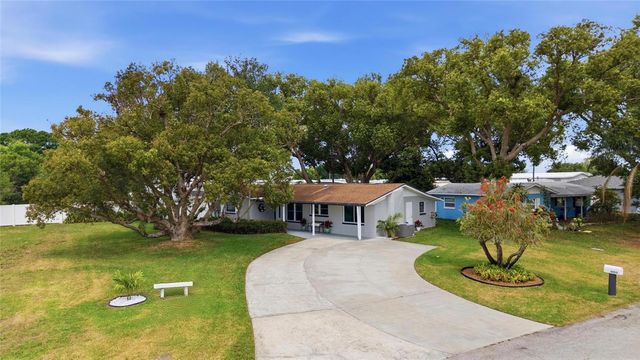 1511 4TH STREET SW, Largo, FL 33770