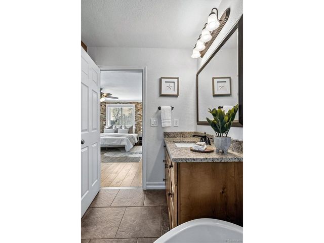 5490 Garland St, Arvada, CO 80002