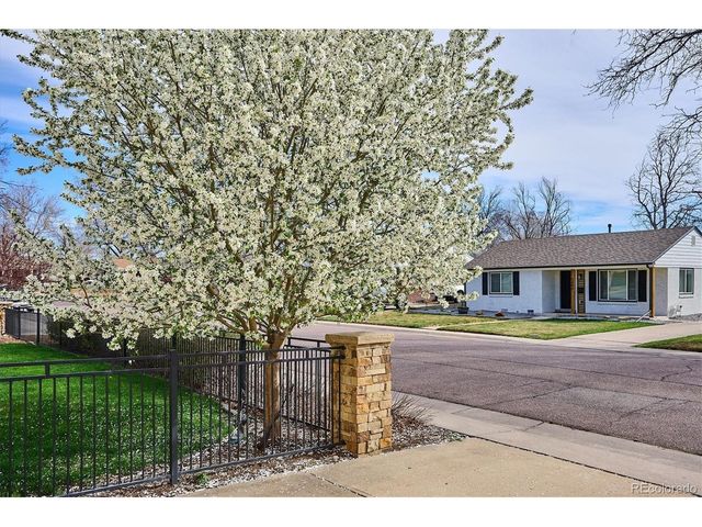 5490 Garland St, Arvada, CO 80002