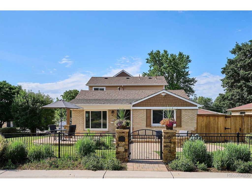 5490 Garland St, Arvada, CO 80002