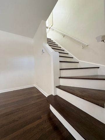 3333 S 58th Court, Cicero, IL 60804