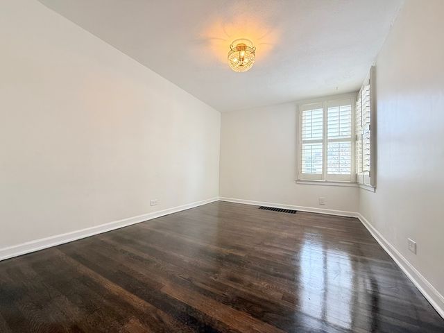 3333 S 58th Court, Cicero, IL 60804