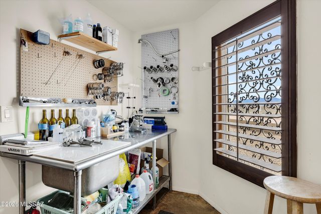 370 Elgin Road, Elgin, AZ 85611