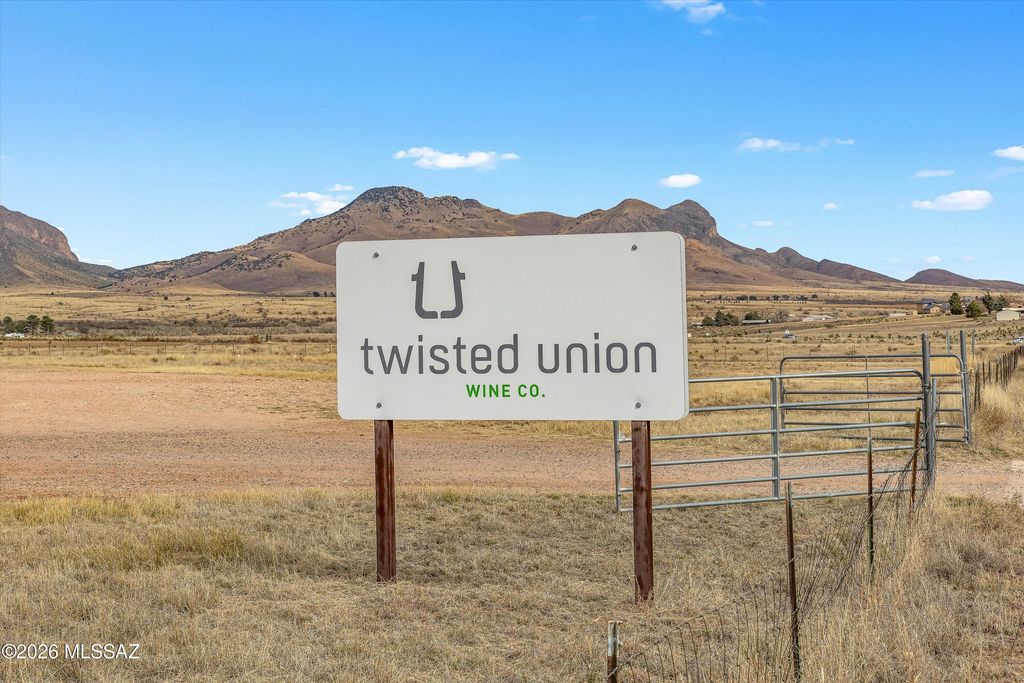 370 Elgin Road, Elgin, AZ 85611