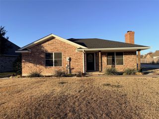 401 2nd Street, Lindsay, TX 76250