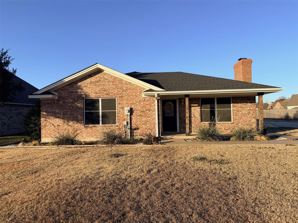 401 2nd Street, Lindsay, TX 76250