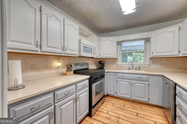 6881 Woodlake Circle, Young Harris, GA 30582