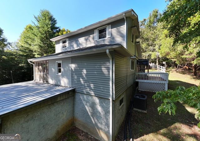 6881 Woodlake Circle, Young Harris, GA 30582