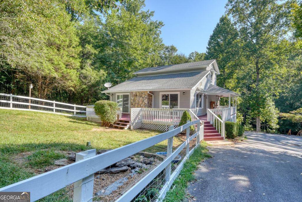 6881 Woodlake Circle, Young Harris, GA 30582