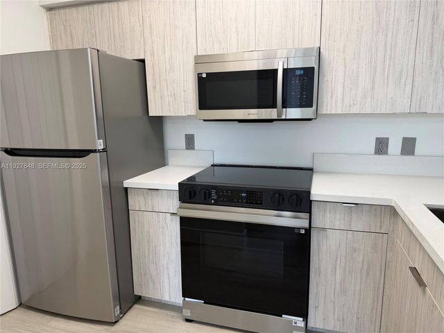 4350 NW 107th Ave 106, Doral, FL 33178