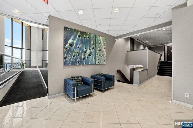 7002 JFK Blvd E 42B, Guttenberg, NJ 07093