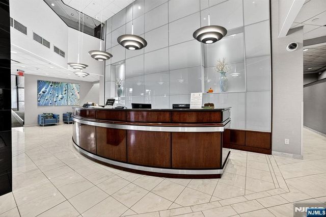 7002 JFK Blvd E 42B, Guttenberg, NJ 07093