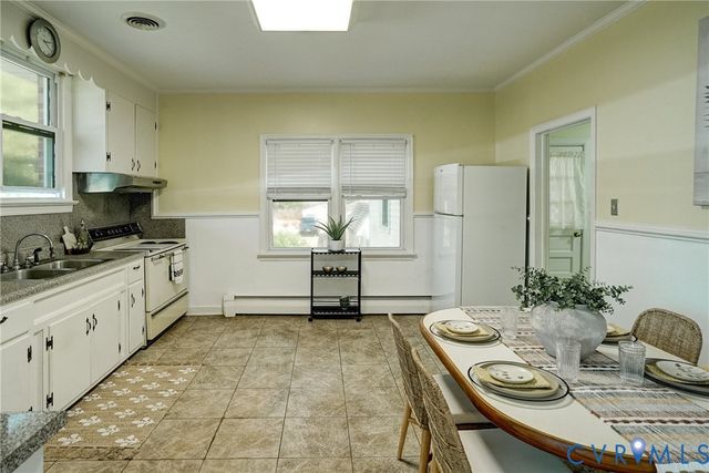 3217 Bermuda Ave, Colonial Heights, VA 23834