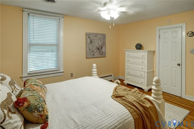 3217 Bermuda Ave, Colonial Heights, VA 23834