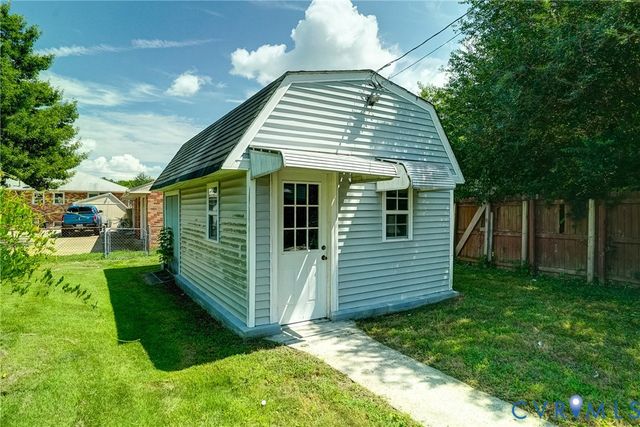 3217 Bermuda Ave, Colonial Heights, VA 23834