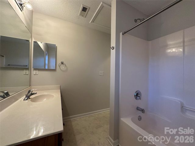 5227 Magnolia Tree Lane, Charlotte, NC 28215