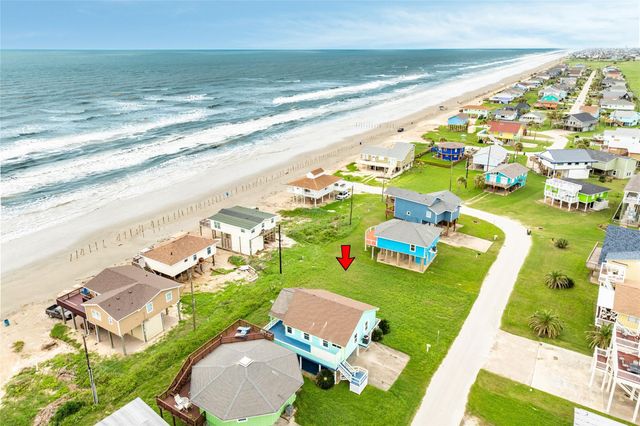 12713 John Reynolds Road, Galveston, TX 77554