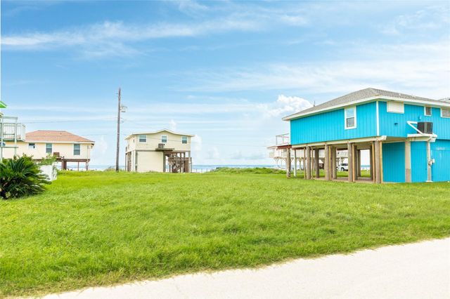 12713 John Reynolds Road, Galveston, TX 77554