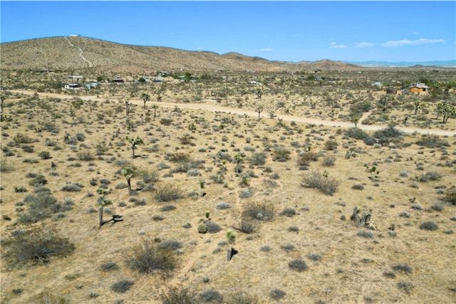 2814 Yucca Mesa, Yucca Valley, CA 92284