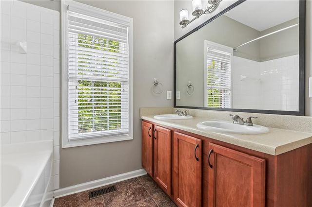 203 Valley Crossing, Canton, GA 30114