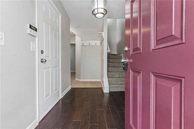 203 Valley Crossing, Canton, GA 30114