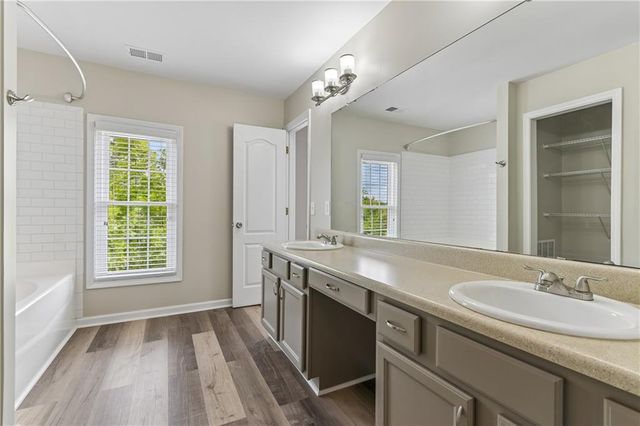 203 Valley Crossing, Canton, GA 30114