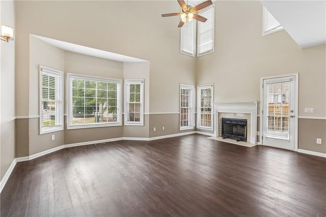 203 Valley Crossing, Canton, GA 30114