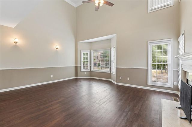 203 Valley Crossing, Canton, GA 30114