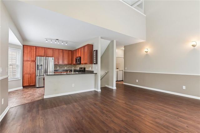 203 Valley Crossing, Canton, GA 30114