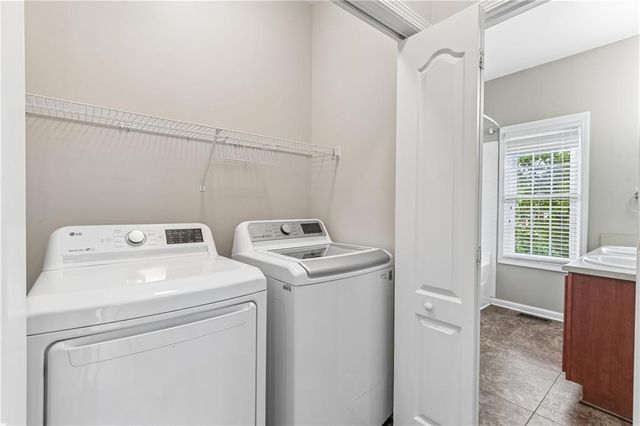 203 Valley Crossing, Canton, GA 30114