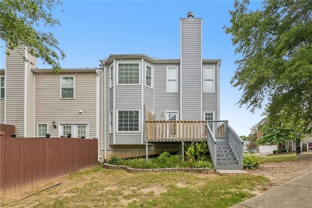 203 Valley Crossing, Canton, GA 30114