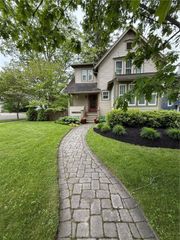 244 East Genesee Street, Auburn, NY 13021