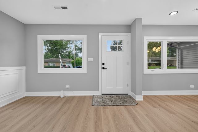 356 Wilshire Street, Park Forest, IL 60466