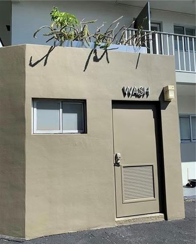 2830 NE 30th Place 2, Fort Lauderdale, FL 33306