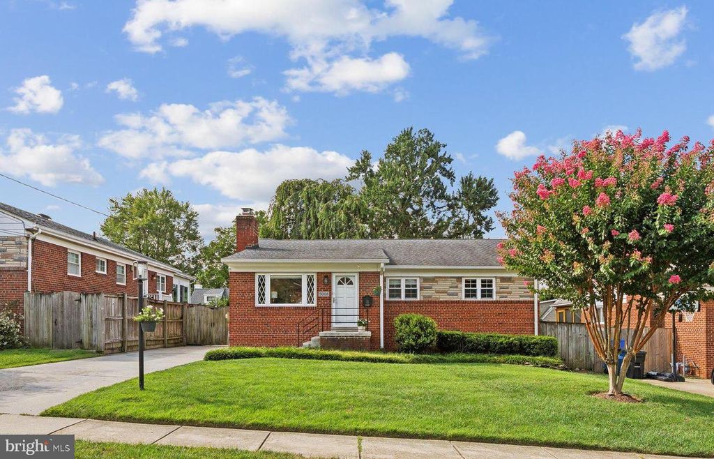 5006 FLANDERS AVE, Kensington, MD 20895