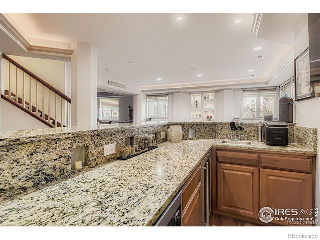 9410 S Silent Hills Drive, Lone Tree, CO 80124