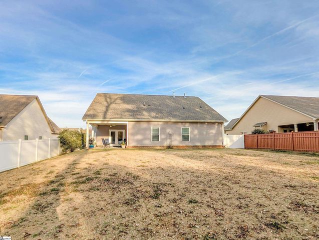 1035 Drakes Crossing, Anderson, SC 29625