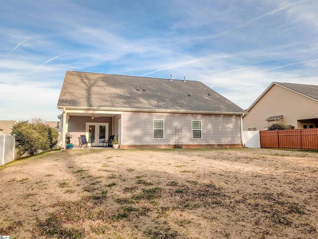 1035 Drakes Crossing, Anderson, SC 29625