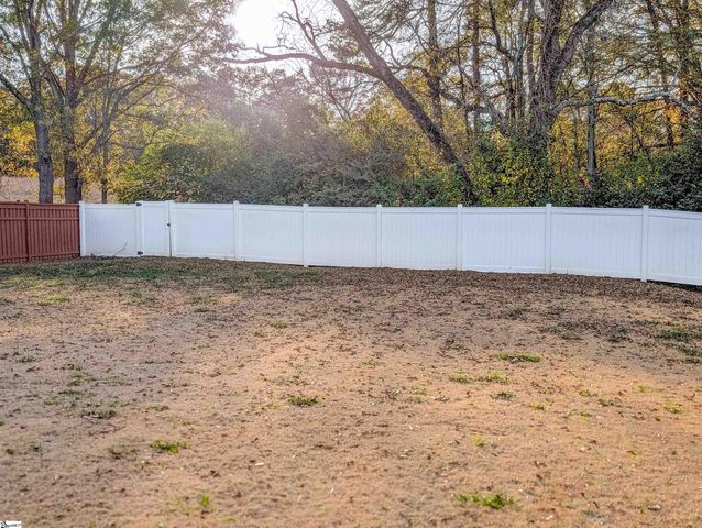 1035 Drakes Crossing, Anderson, SC 29625