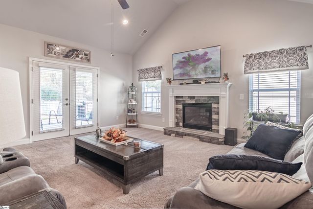 1035 Drakes Crossing, Anderson, SC 29625