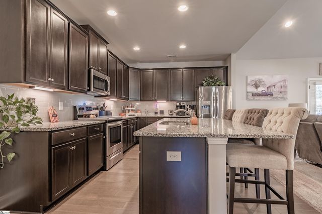 1035 Drakes Crossing, Anderson, SC 29625