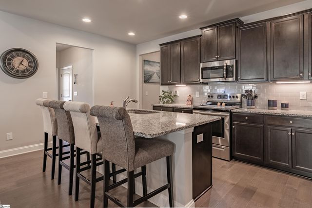 1035 Drakes Crossing, Anderson, SC 29625