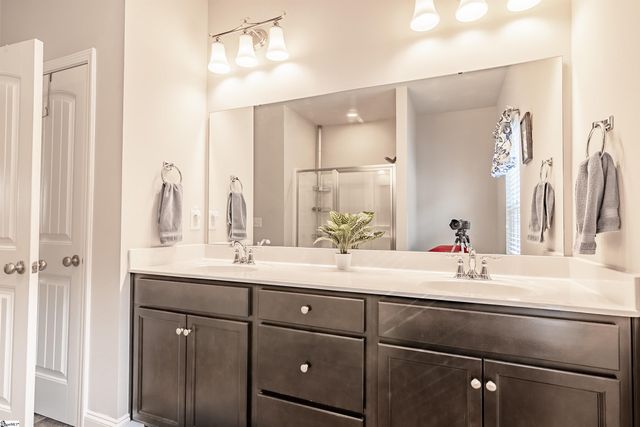 1035 Drakes Crossing, Anderson, SC 29625