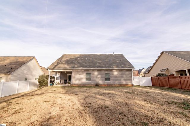 1035 Drakes Crossing, Anderson, SC 29625