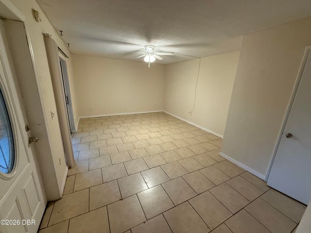 71 Springwood Square, Port Orange, FL 32129
